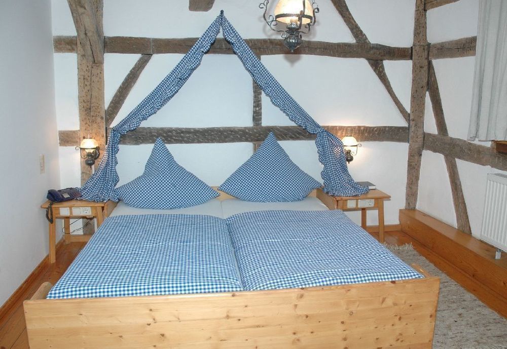 Landhaus Zum Falken Tauberzell Exterior foto